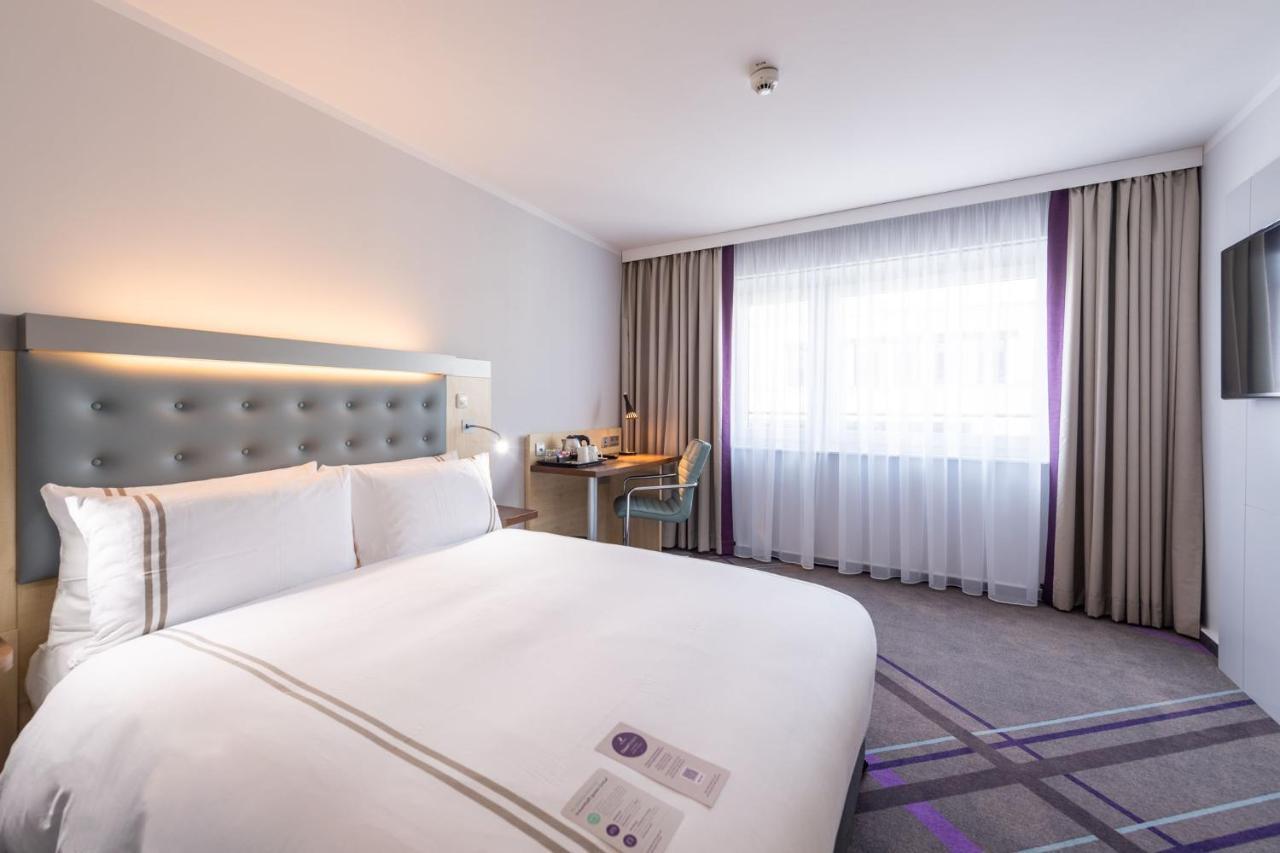 Premier Inn Stuttgart Airport Leinfelden-Echterdingen Exterior foto